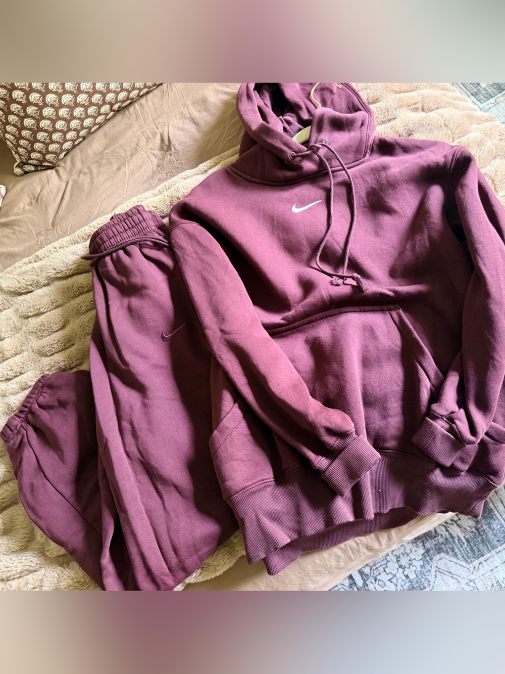 Nike Womens Maroon Hoodie & Joggers Set